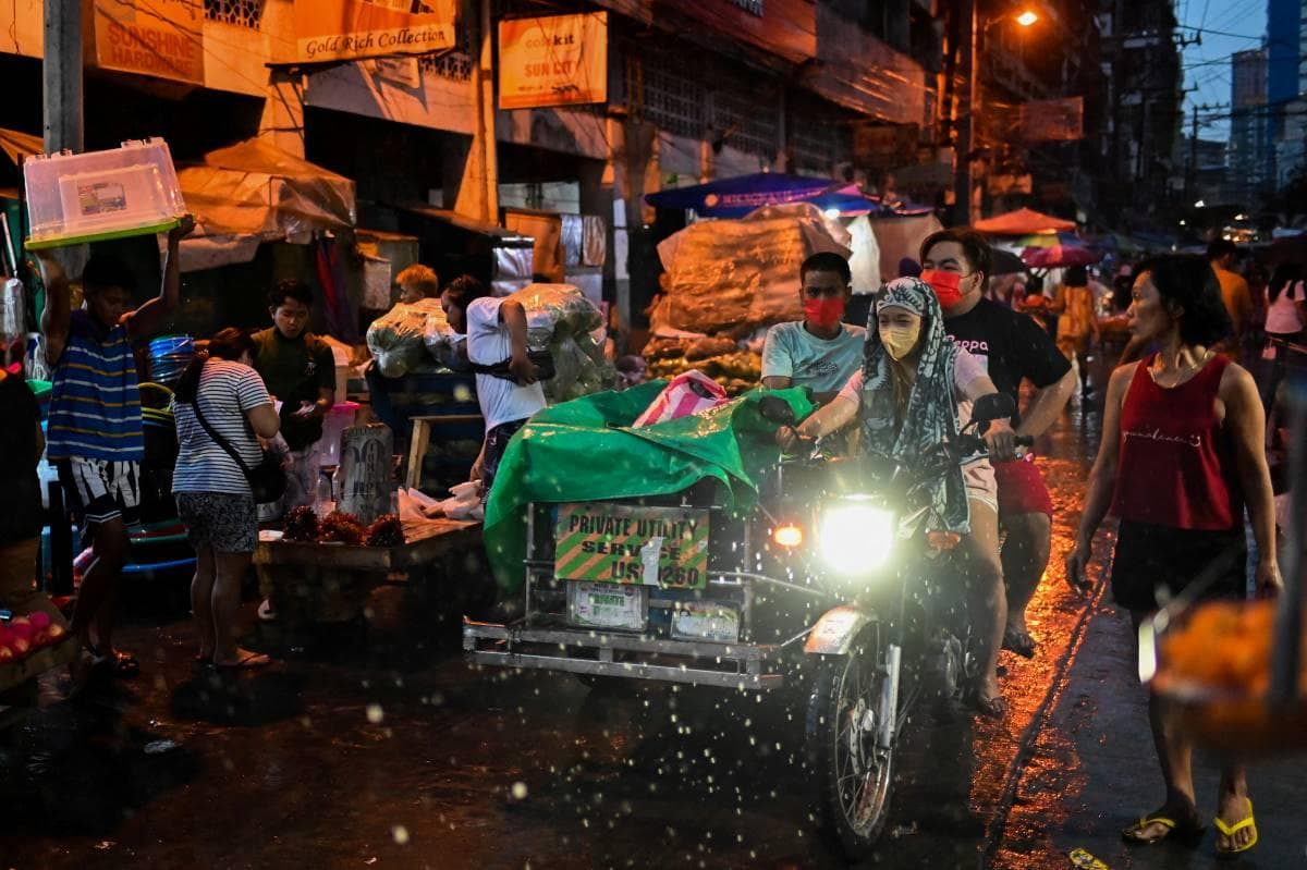 https://images.gmanews.tv/webpics/2021/12/tricycle_2021_12_19_11_58_09.JPG