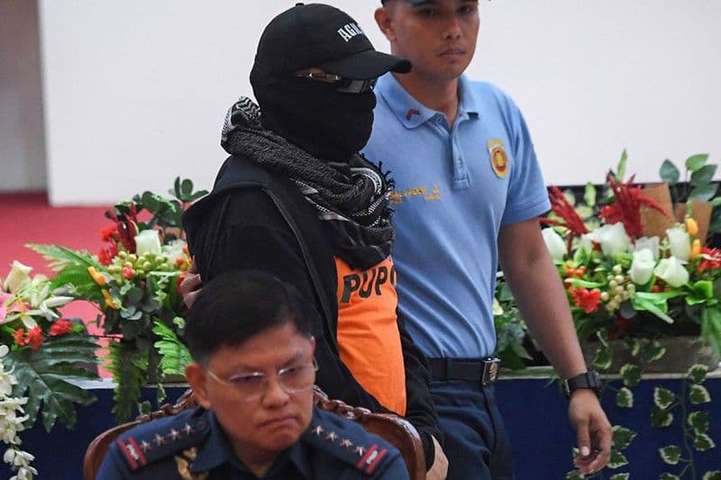 https://media.philstar.com/photos/2024/09/11/apollo-quiboloy-detainee_2024-09-11_08-43-39.jpg