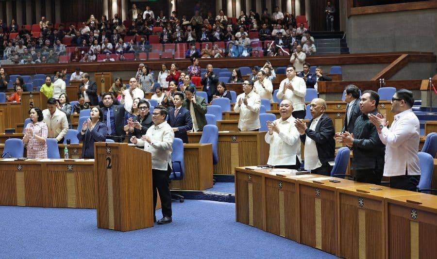https://media.philstar.com/photos/2025/02/06/congress-house-vp-sara-impeachment_2025-02-06_12-44-06.jpg